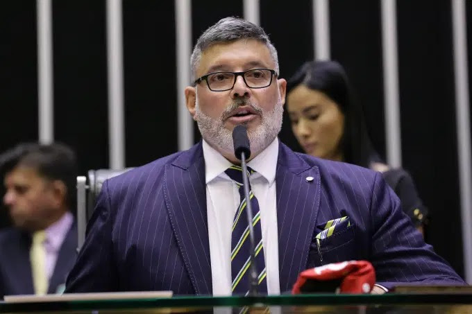 PL aprovado na Câmara destinará 1,5% dos jogos de loterias da Caixa ao Fundo Nacional da Criança e do Adolescente