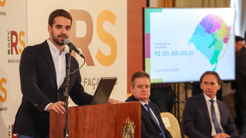 Governador anuncia investimentos de R$ 301 milhões em estradas