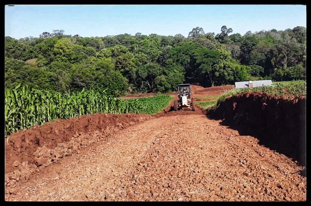 SERVIÇOS E OBRAS DO INTERIOR DE SANTO CRISTO.