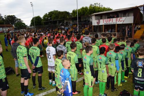 Taça Sicredi estreia com grandes jogos e muitos gols