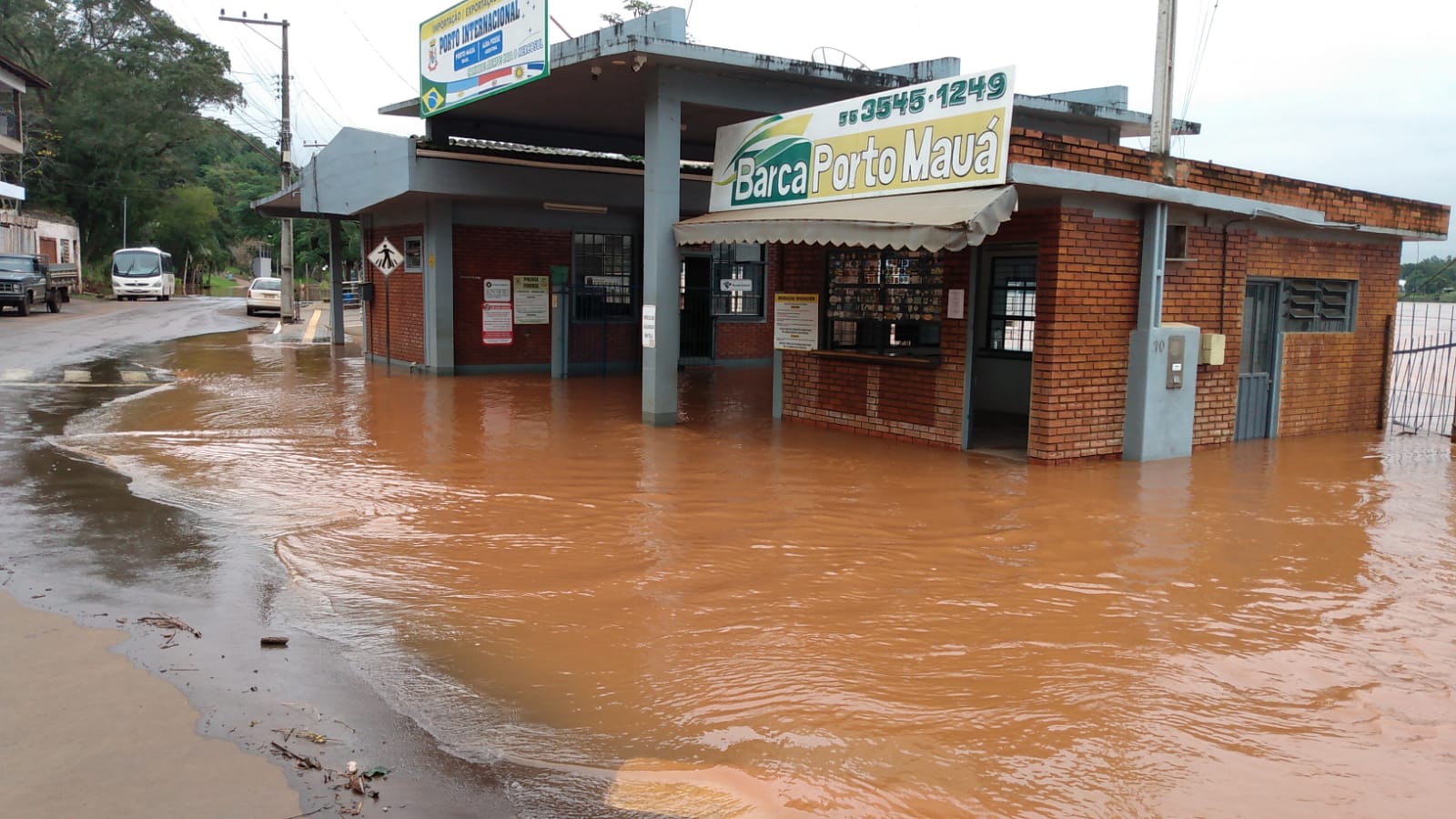 Rio Uruguai continuou subindo até o final da tarde em Porto Mauá