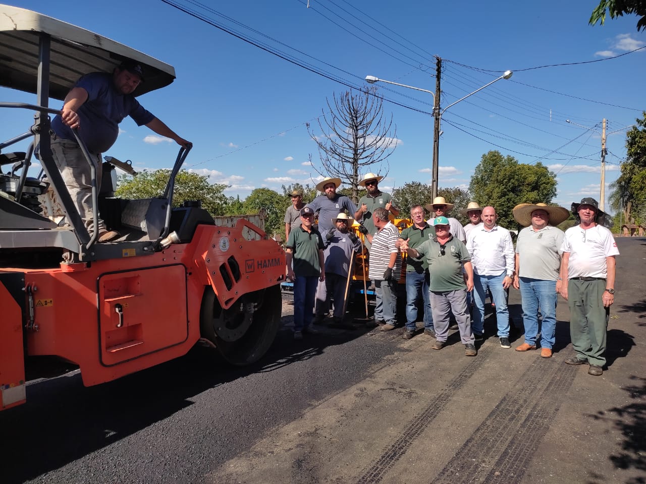 HORIZONTINA: Asfalto da Avenida Londero está sendo recapeado