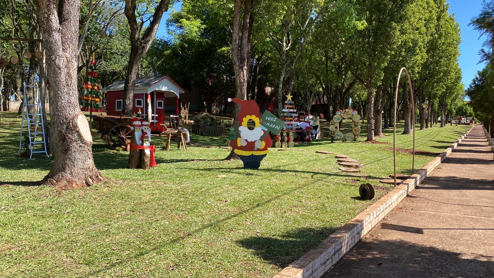 CLIMA NATALINO CHEGOU EM NOVO MACHADO -RS