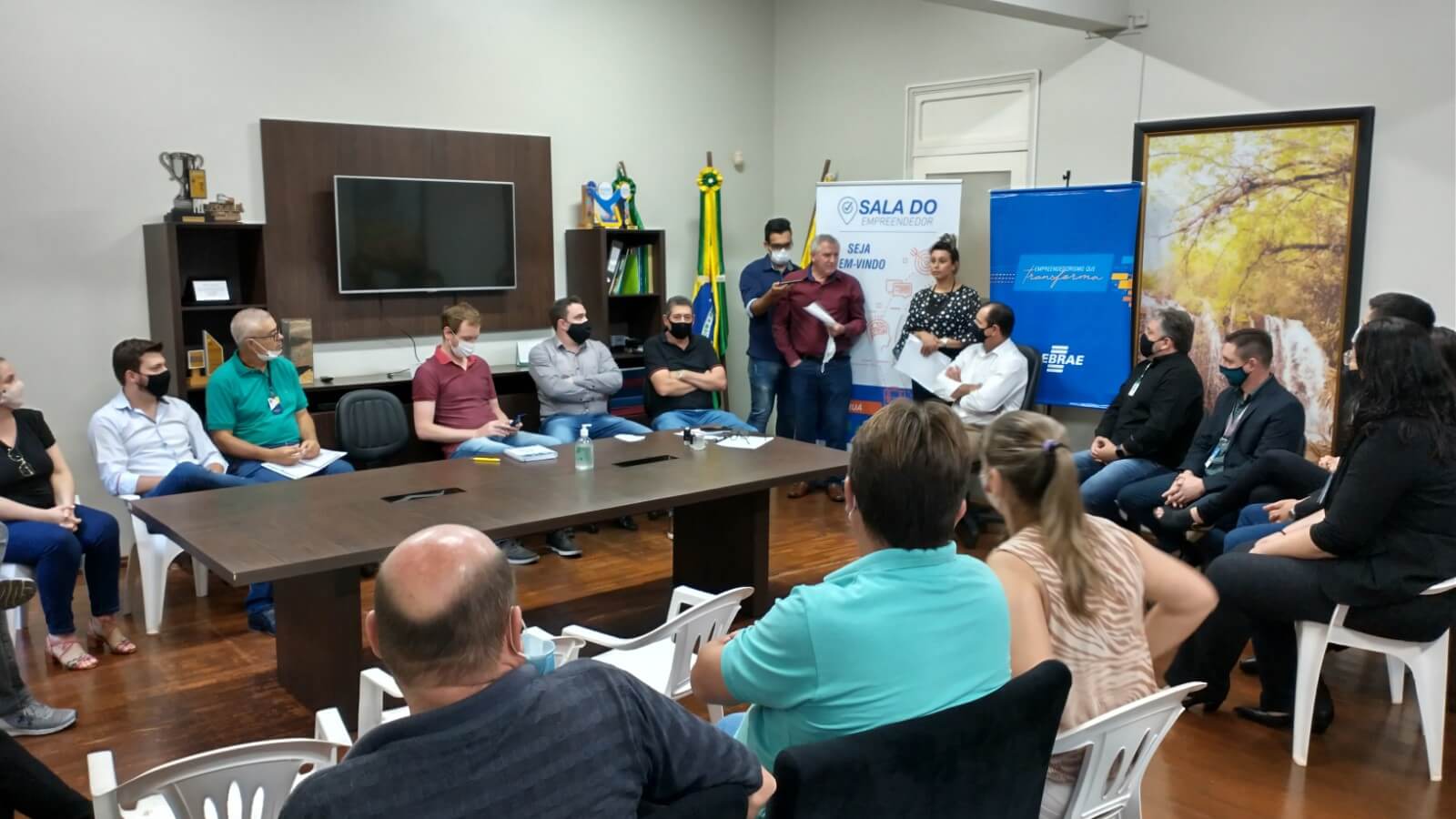 Giruá inaugura a Sala do Empreendedor