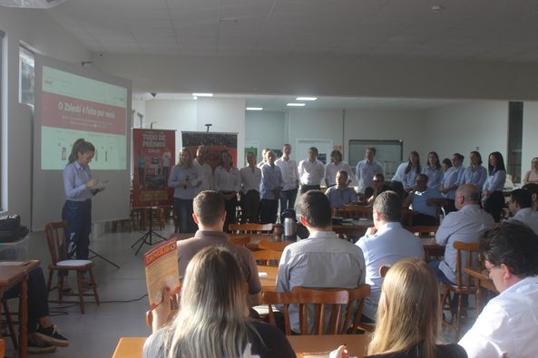 GOVERNO MUNICIPAL PARTICIPA DE MAIS UM CAFÉ DO ASSOCIADO DA ACIAP