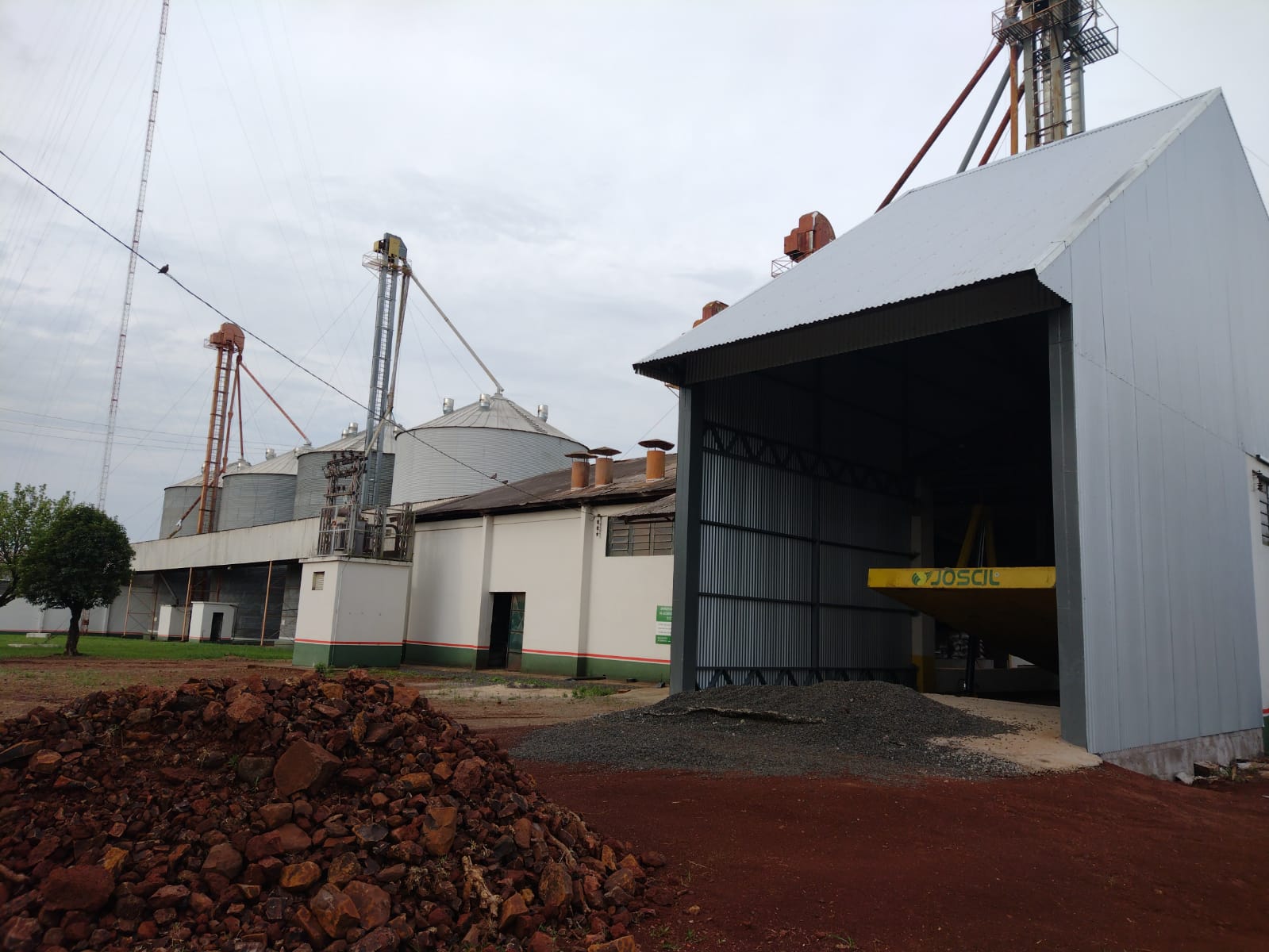 Cotrirosa investe em infraestrutura para recebimento de grãos