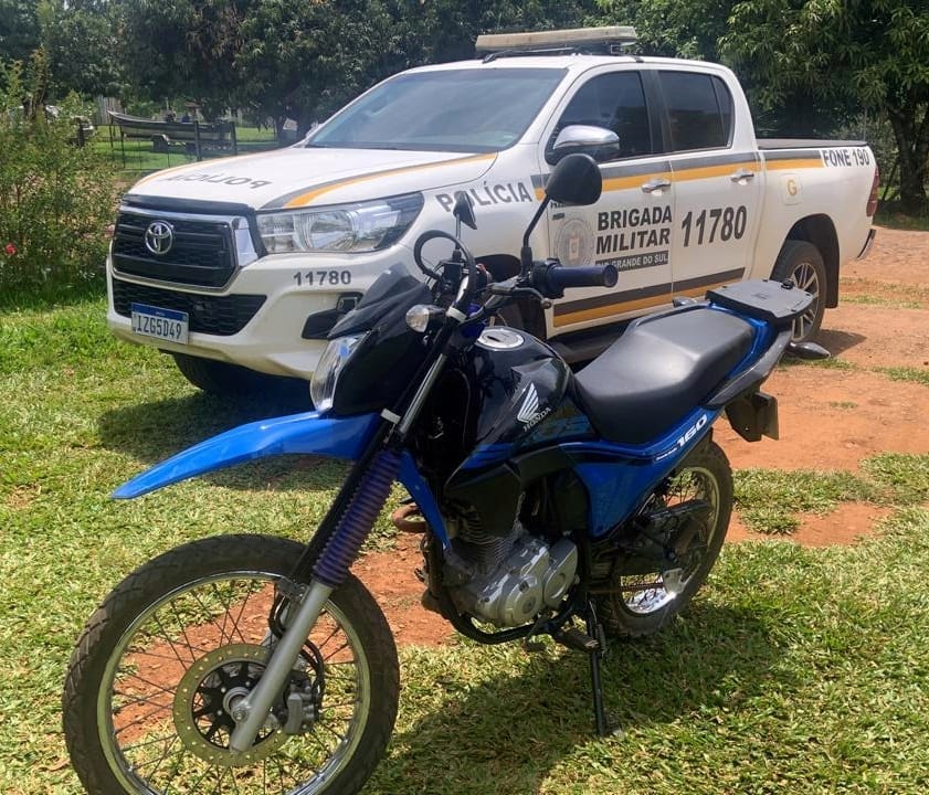 BRIGADA MILITAR RECUPERA MOTO EM SITUAÇÃO DE FURTO EM HORIZONTINA..