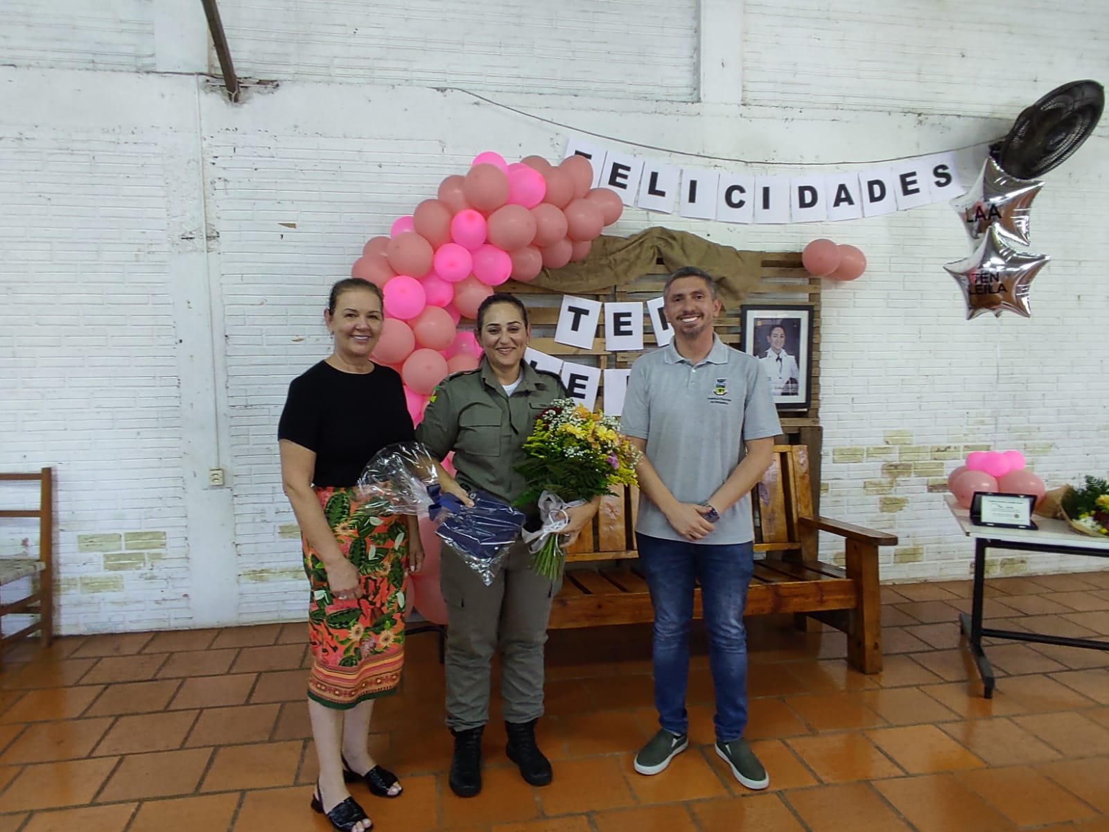 PREFEITO E VICE PARTICIPAM DE HOMENAGEM NA BRIGADA MILITAR