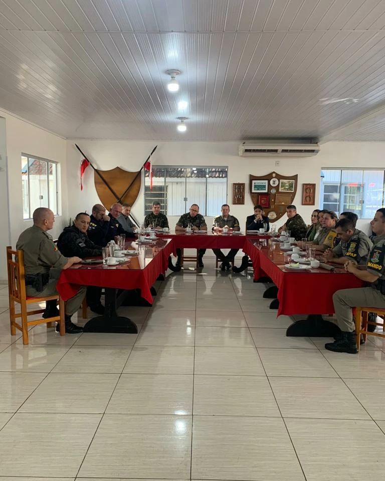 Brigada Militar Reuniu-se com representantes das forças de segurança pública da região Fronteira Noroeste em Santa Rosa.